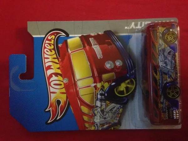 Surfin' School Bus | (2nd Color)