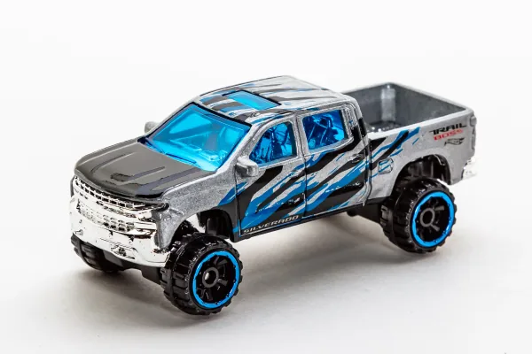 '19 Chevy Silverado Trail Boss LT | (2nd Color)