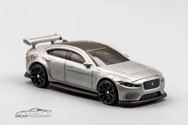 Jaguar XE SV Project 8 | (2nd Color)