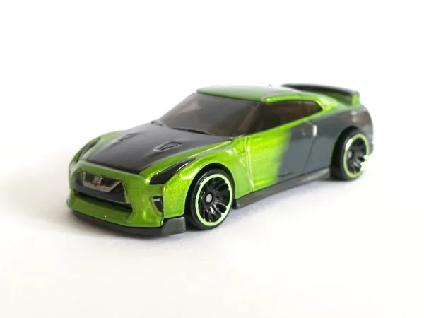 '17 Nissan GT-R (R35) - Guaczilla