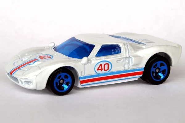 Ford GT-40