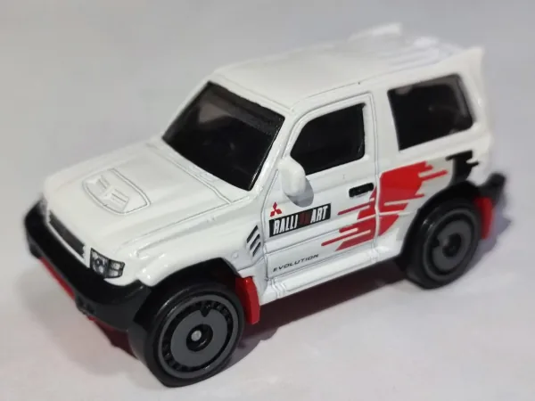 Mitsubishi Pajero Evolution | (2nd Color)