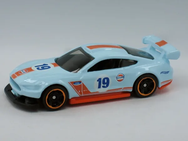 Custom '18 Ford Mustang GT