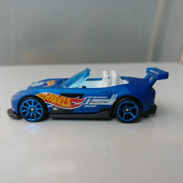 '15 Mazda MX-5 Miata | (2nd Color)