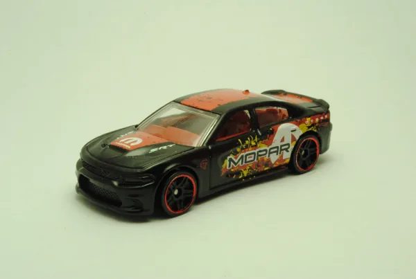 '15 Dodge Charger SRT | (2nd Color)