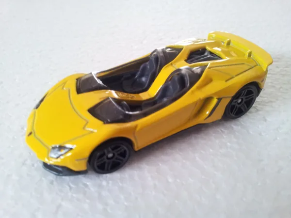 Lamborghini Aventador J