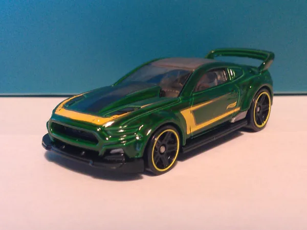 Custom '15 Ford Mustang
