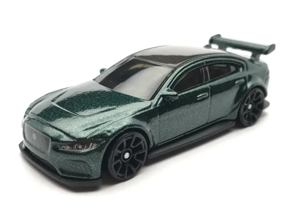 Jaguar XE SV Project 8