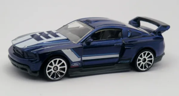 Custom '12 Ford Mustang