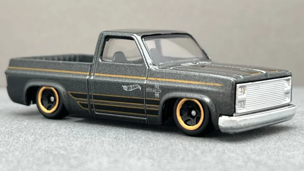 '83 Chevy Silverado | (2nd Color)