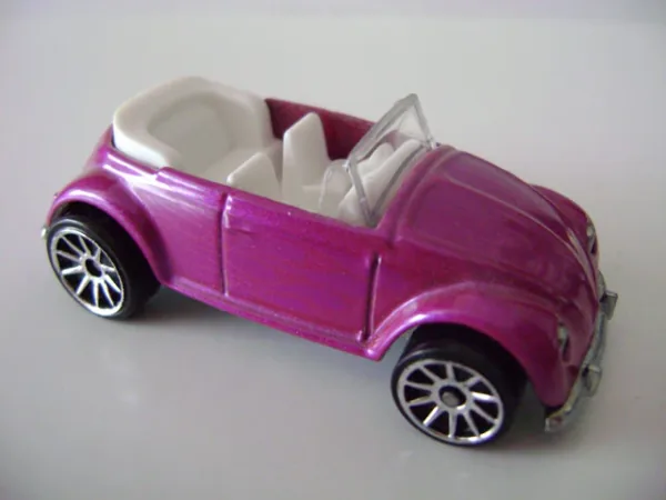 Volkswagen Beetle Convertible | (2nd Color)