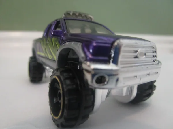 '10 Toyota Tundra | (3rd Color)